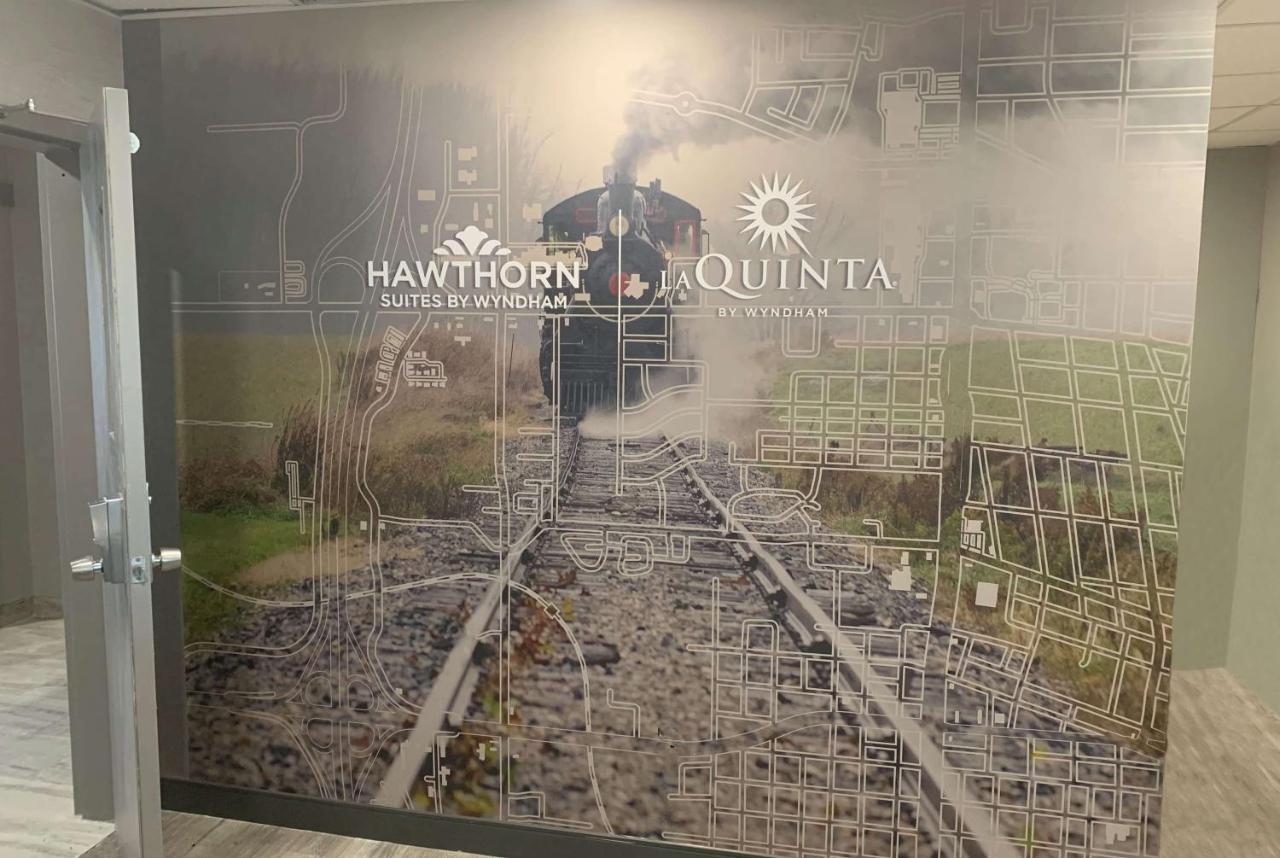 La Quinta Inn & Suites By Wyndham Ardmore Bagian luar foto