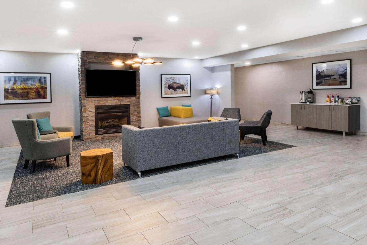 La Quinta Inn & Suites By Wyndham Ardmore Bagian luar foto