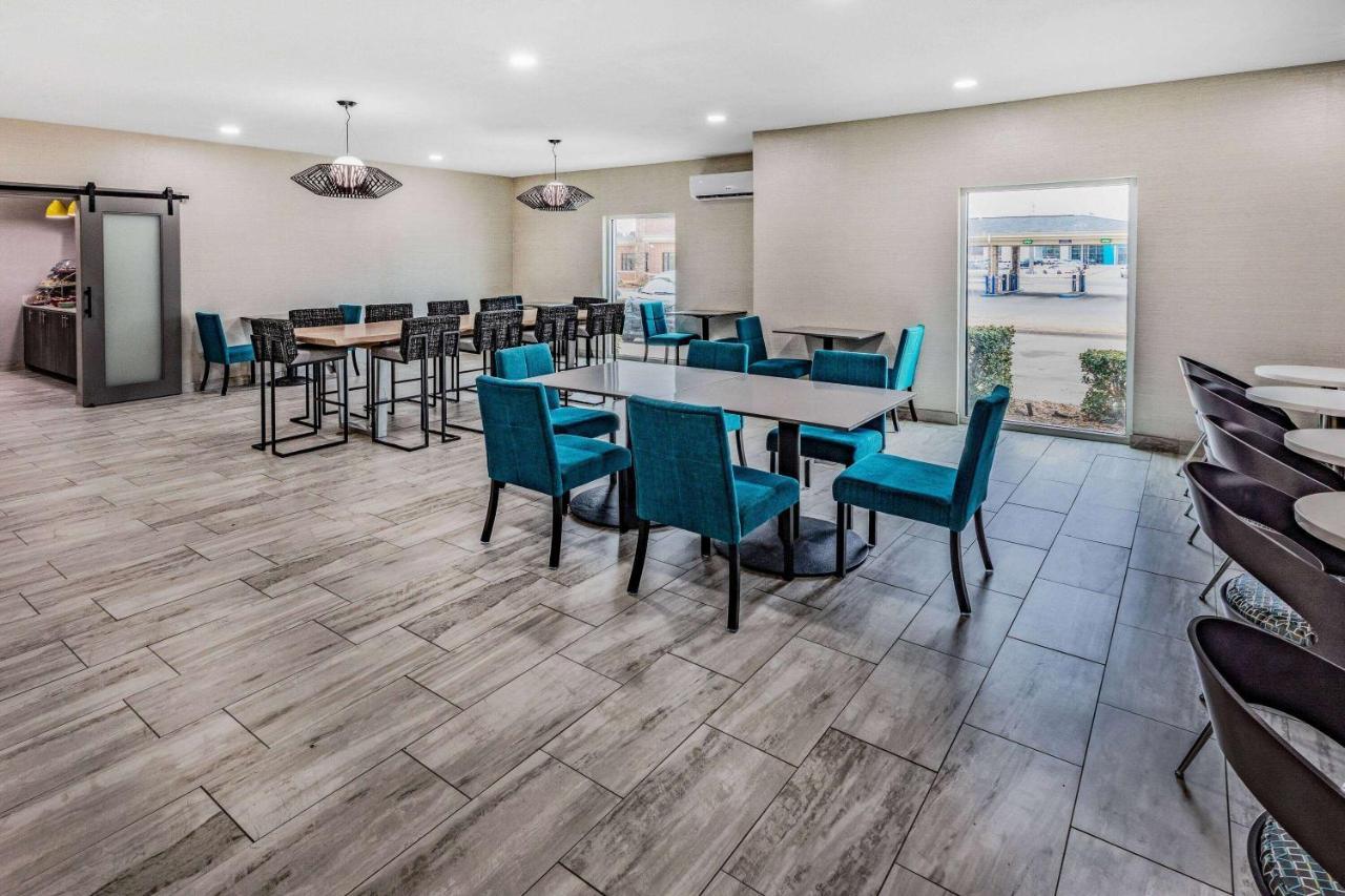 La Quinta Inn & Suites By Wyndham Ardmore Bagian luar foto