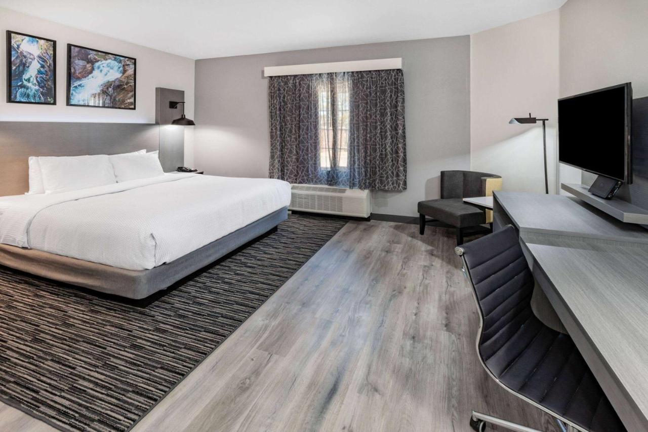 La Quinta Inn & Suites By Wyndham Ardmore Bagian luar foto
