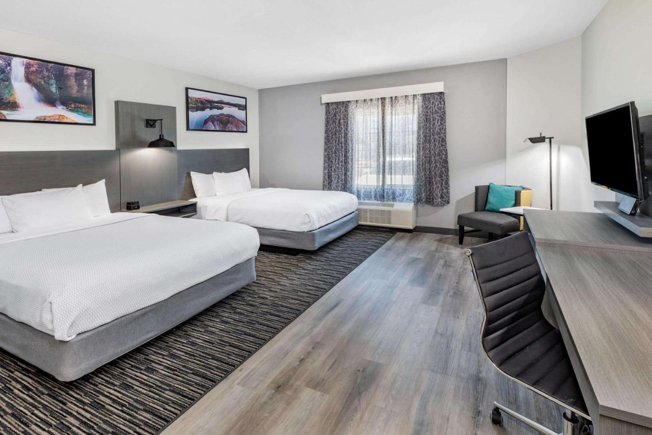 La Quinta Inn & Suites By Wyndham Ardmore Bagian luar foto